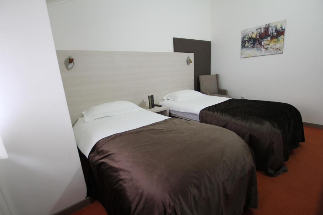 Hotel S Беране Экстерьер фото